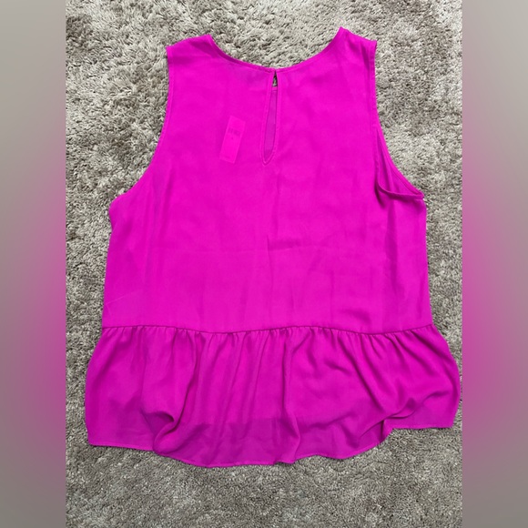 NWT Banana Republic Fuschia Sleeveless Peplum Top - Picture 4 of 5